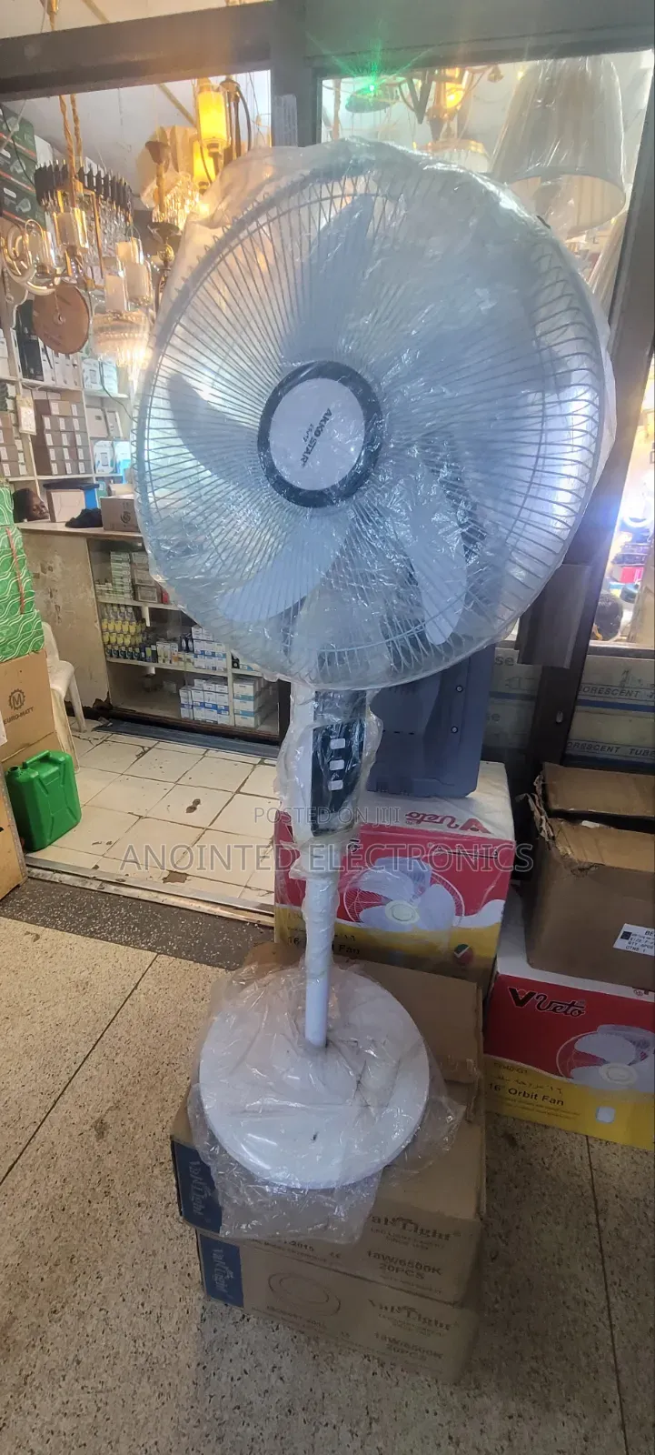 Rechargeable Heavy-Duty Standing Fan