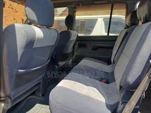Toyota Land Cruiser Prado 2000 Green
