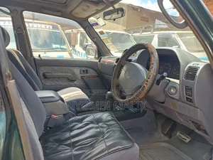 Toyota Land Cruiser Prado 2000 Green
