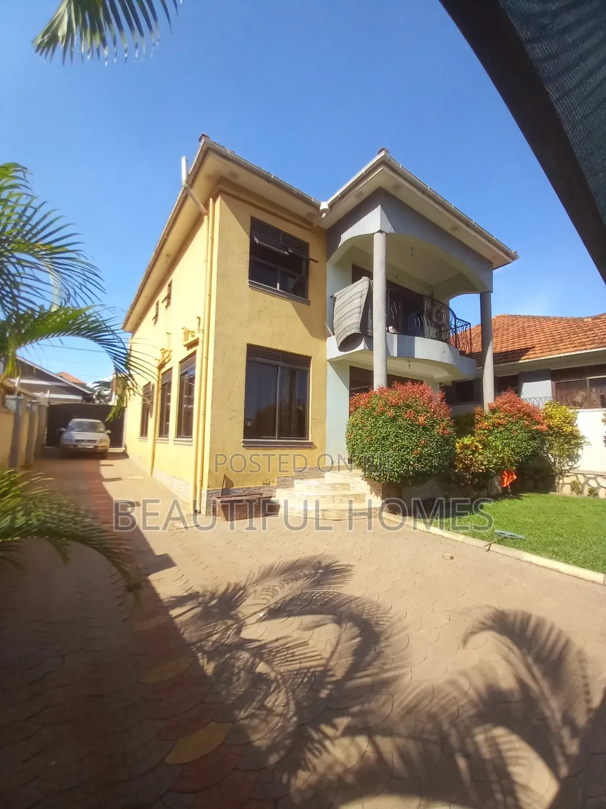 Furnished 4bdrm Duplex in Naalya, Central Division for sale