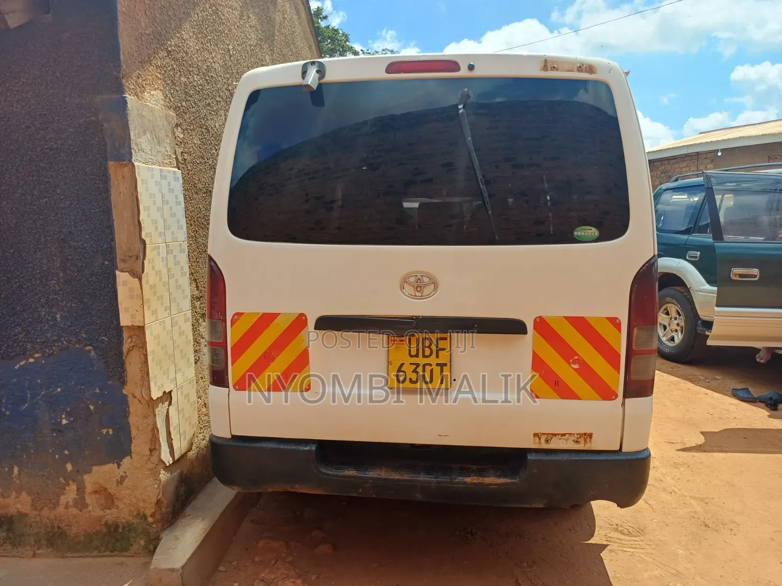 Toyota HiAce 2007 White