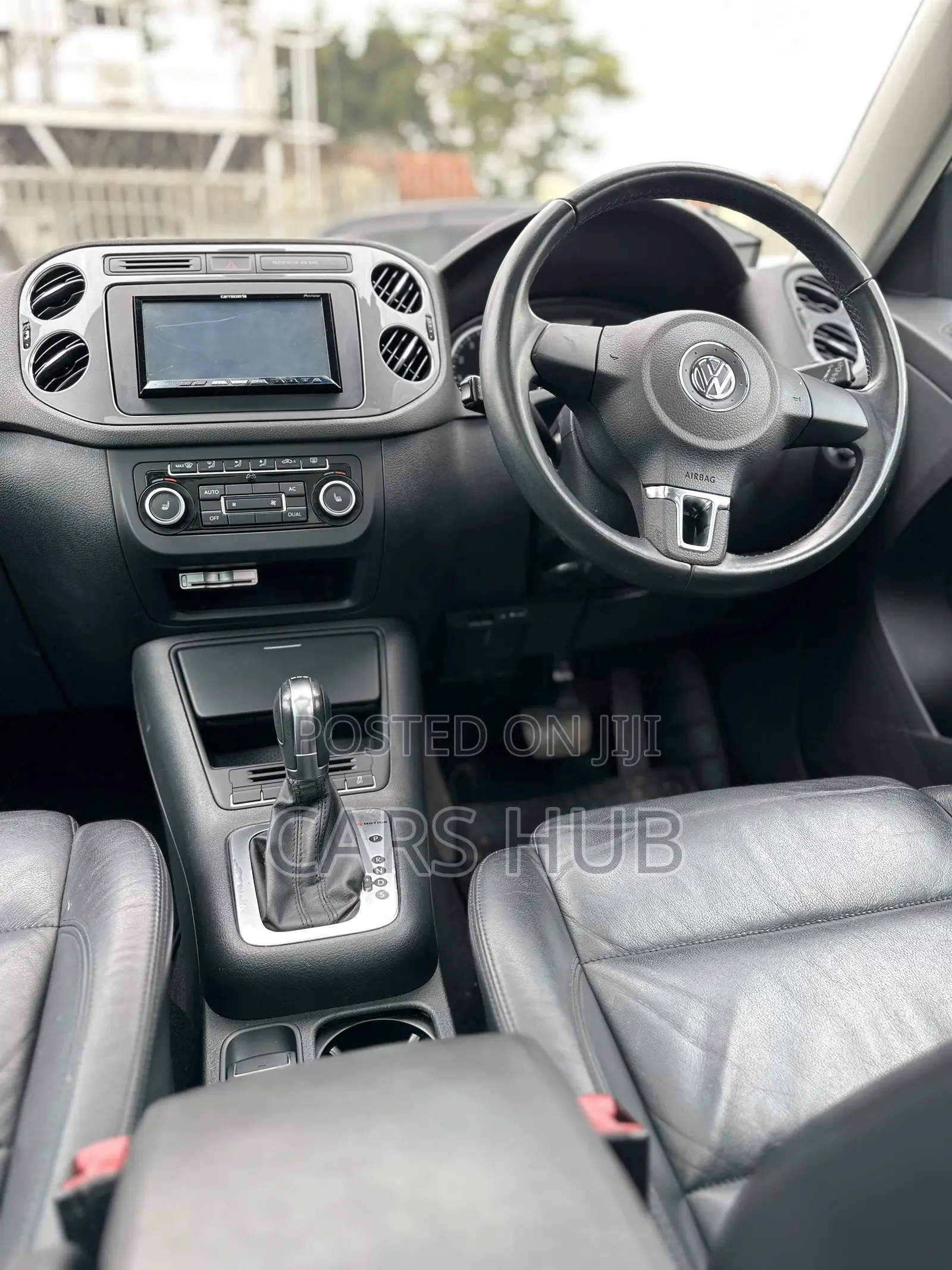 Volkswagen Tiguan 2.0 S Automatic 2012 White
