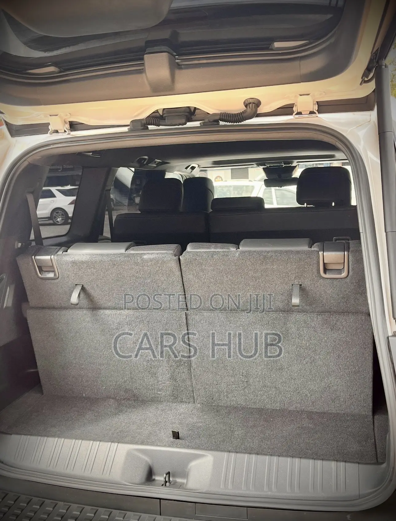 Toyota Land Cruiser Prado 2.8 2024 White