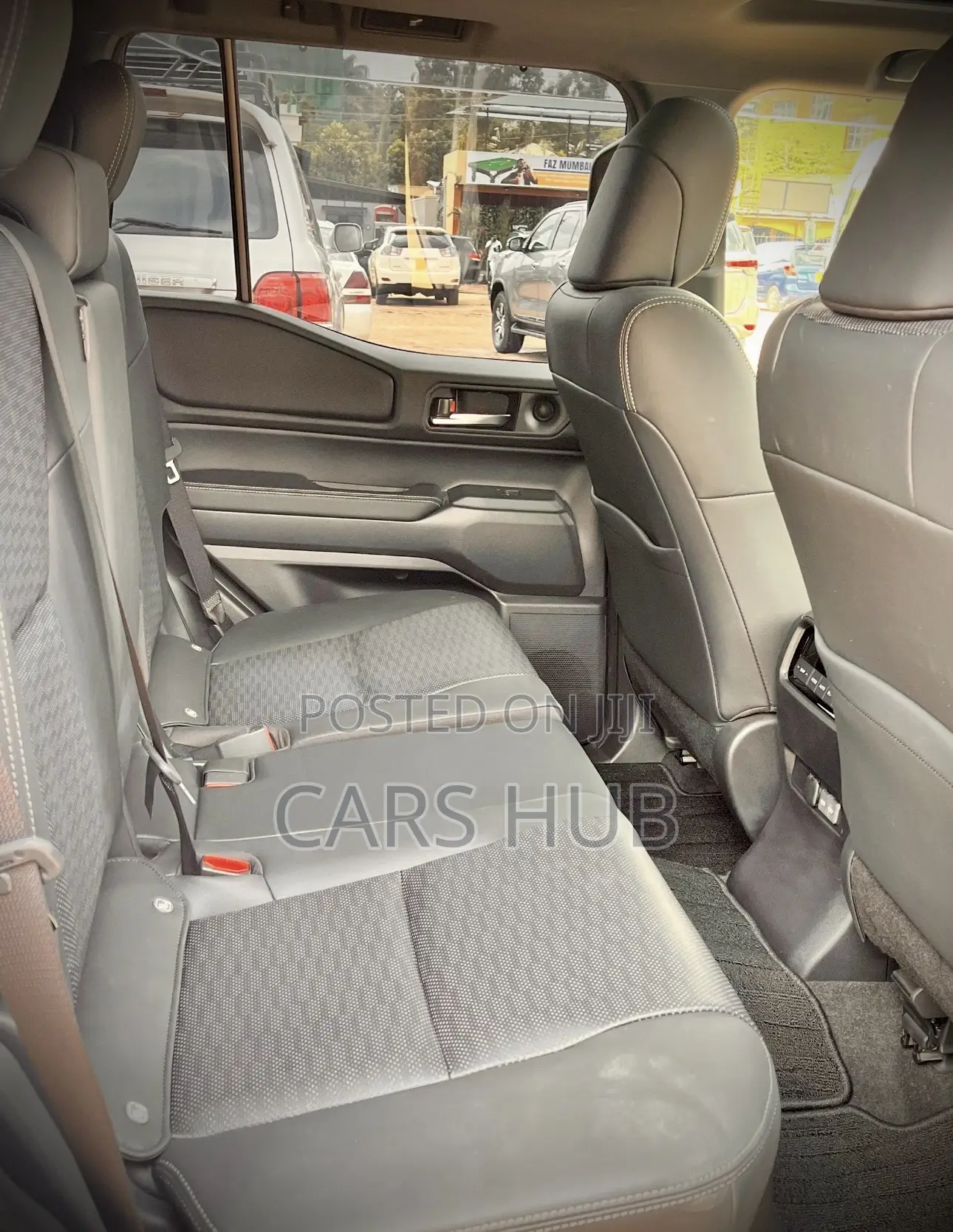 Toyota Land Cruiser Prado 2.8 2024 White