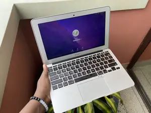 Laptop Apple MacBook Air 2015 4GB Intel Core i5 SSD 128GB