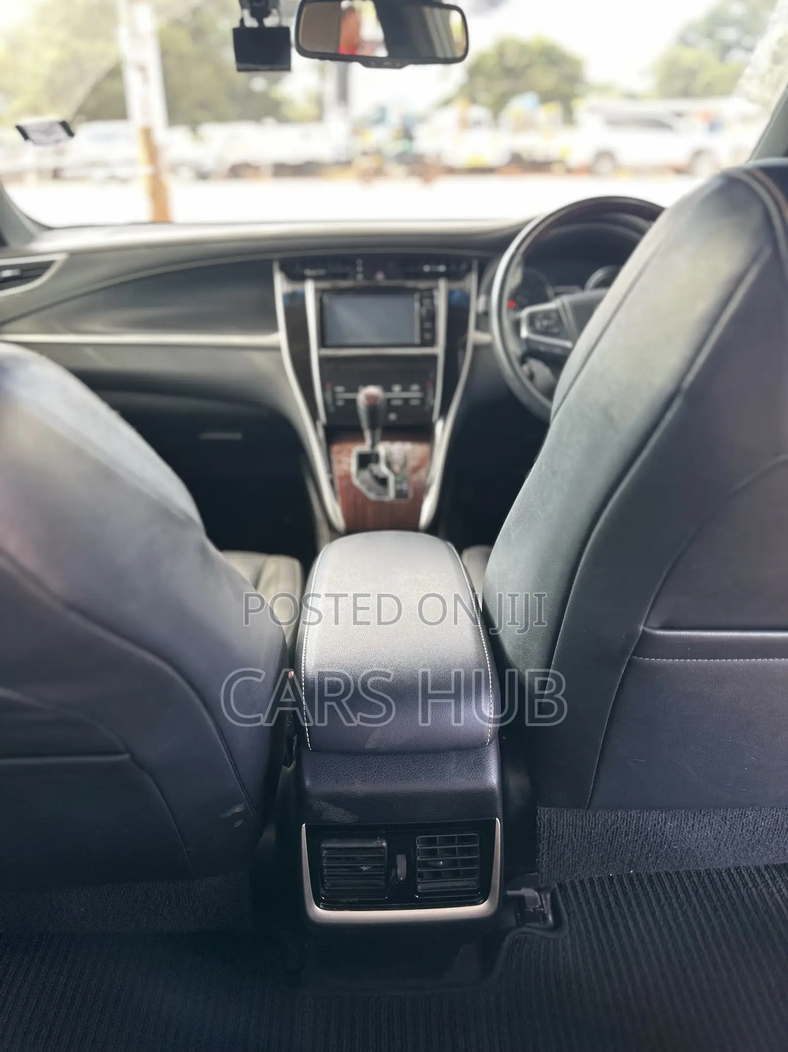 Toyota Harrier 2.0 2016 White