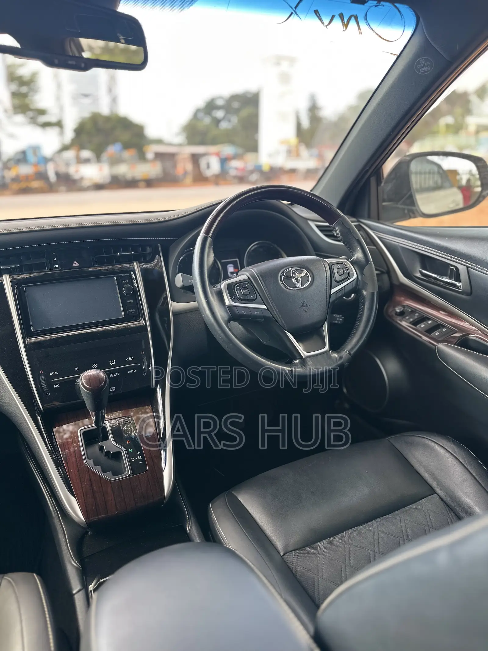 Toyota Harrier 2.0 2016 White