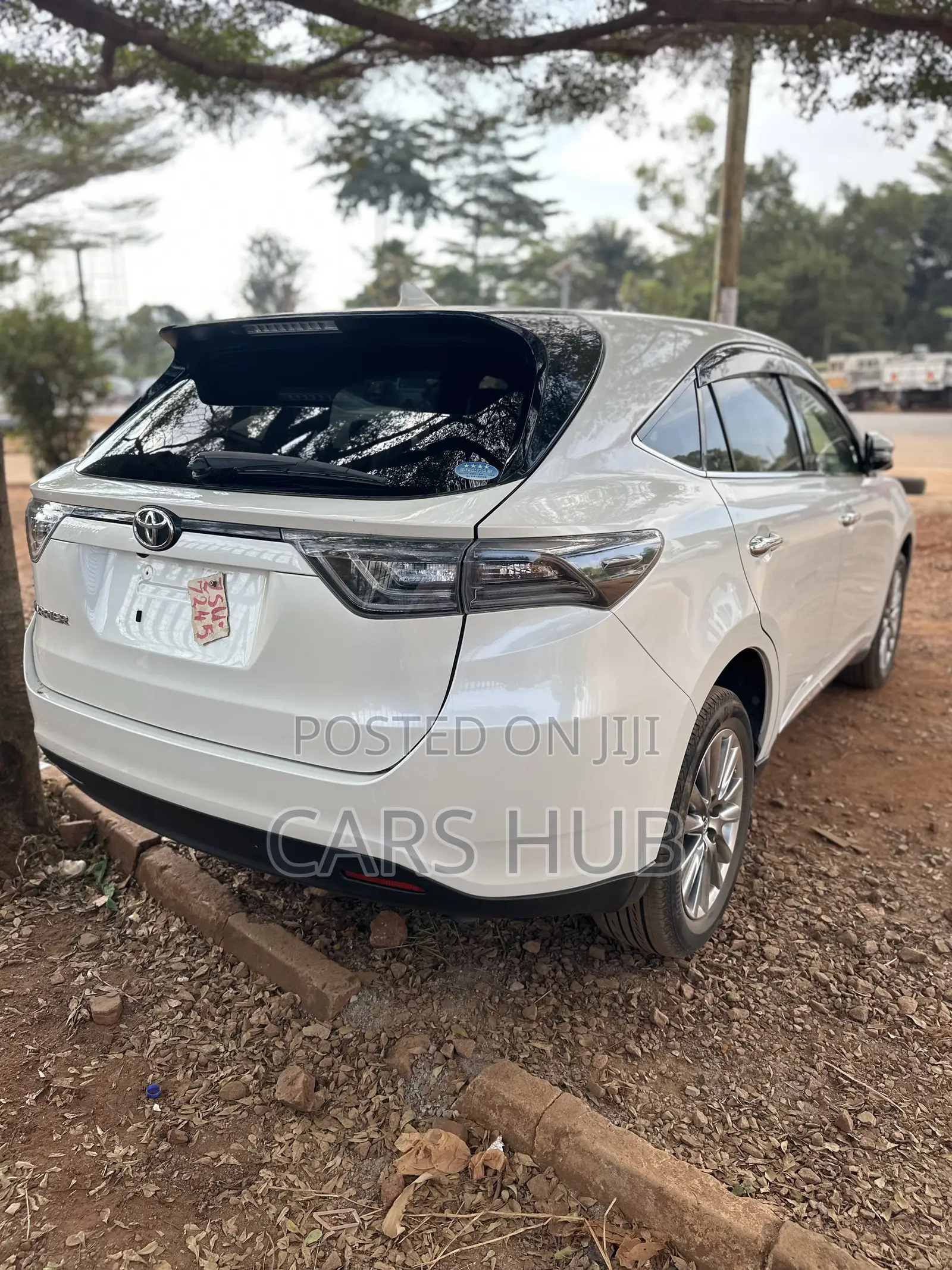 Toyota Harrier 2.0 2016 White