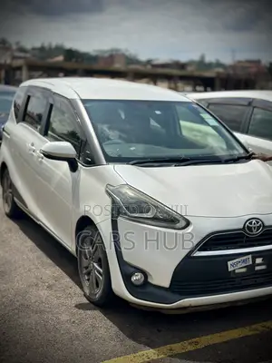 Toyota Sienta 1.5 AWD 2016 White
