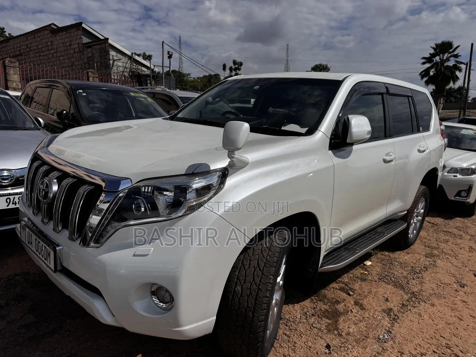 Toyota Land Cruiser Prado 2017 White