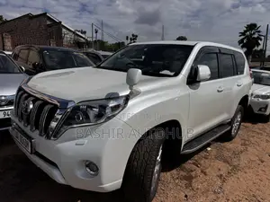 Toyota Land Cruiser Prado 2017 White