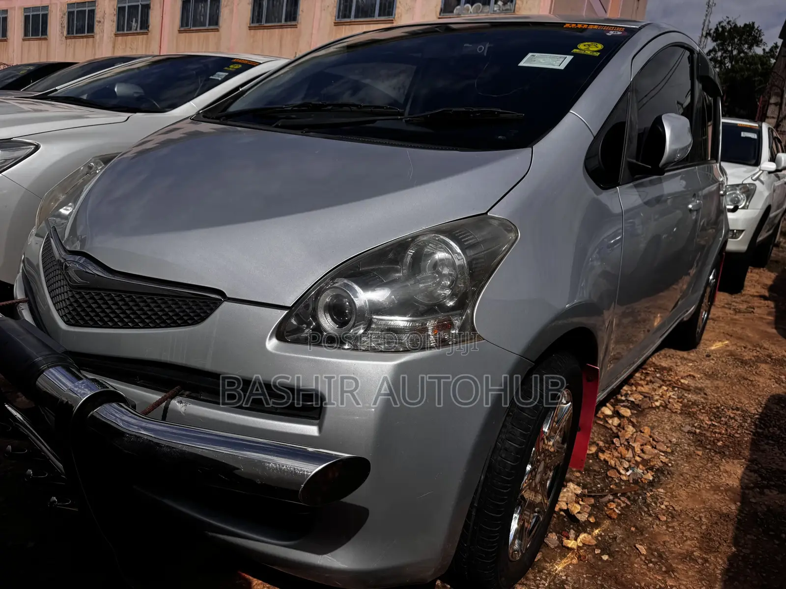 Toyota Ractis 2009 Silver