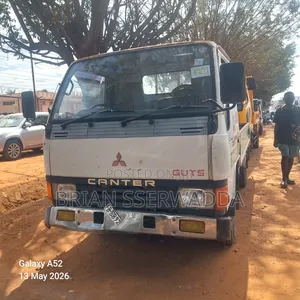 Mitshubishi Canter Truck