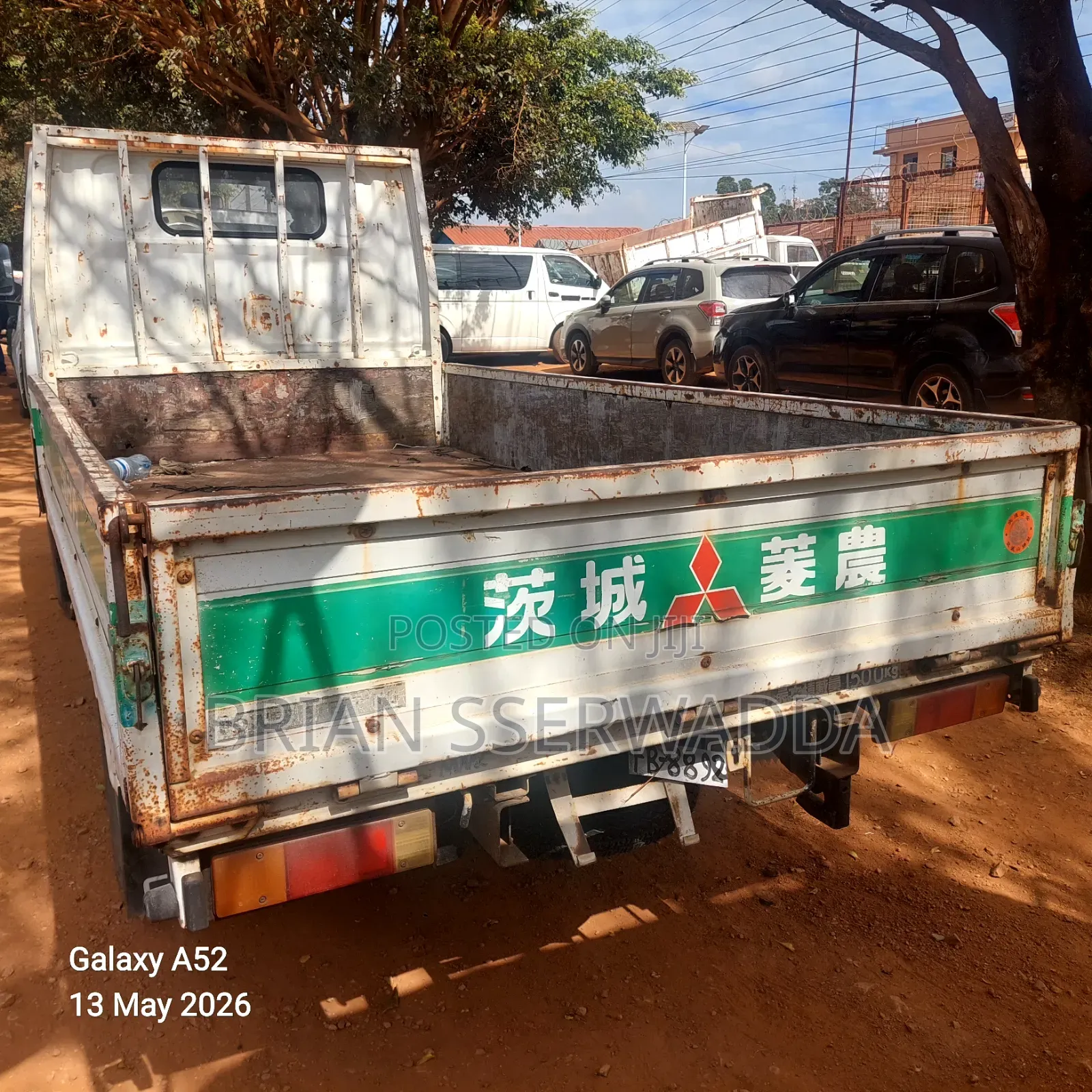 Mitshubishi Canter Truck