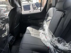 New Toyota Hilux 2025 Gray