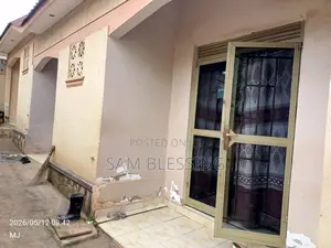 3bdrm Duplex in Bulenga, Central Division for sale