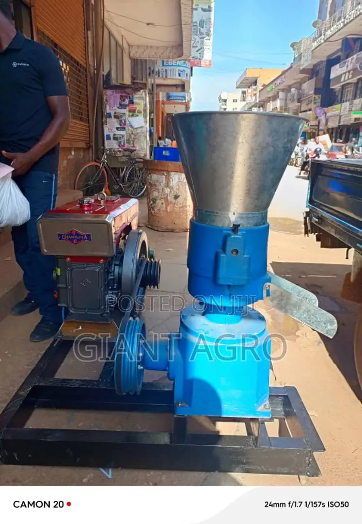 Pellet Machine With Diesel Engine