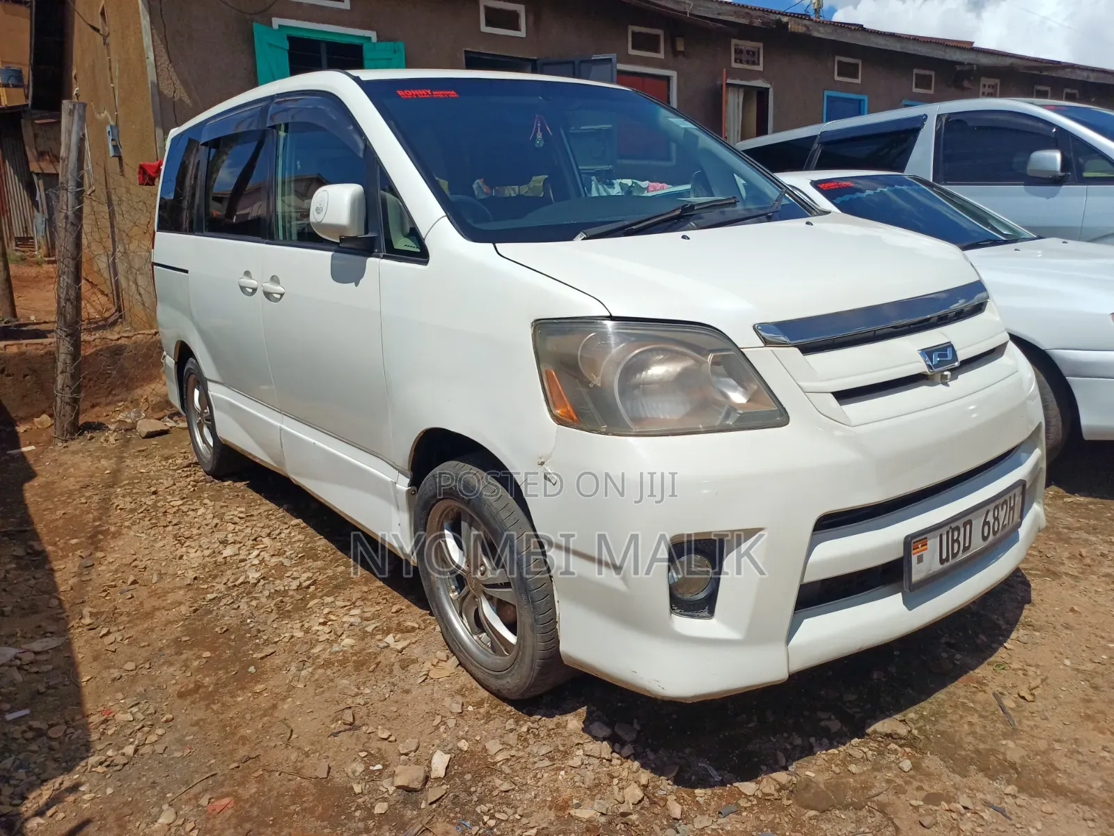 Toyota Noah 2.0 FWD (8 Seater) 2005 Pearl