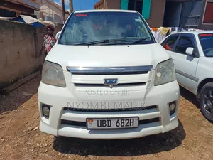 Toyota Noah 2.0 FWD (8 Seater) 2005 Pearl