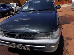 Toyota Corolla 1998 Green