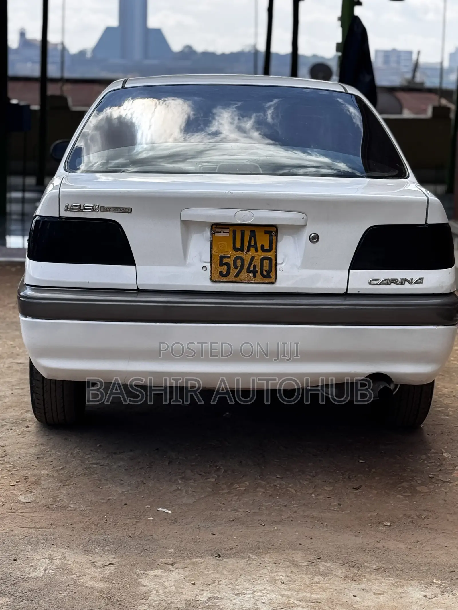Toyota Carina 2000 White