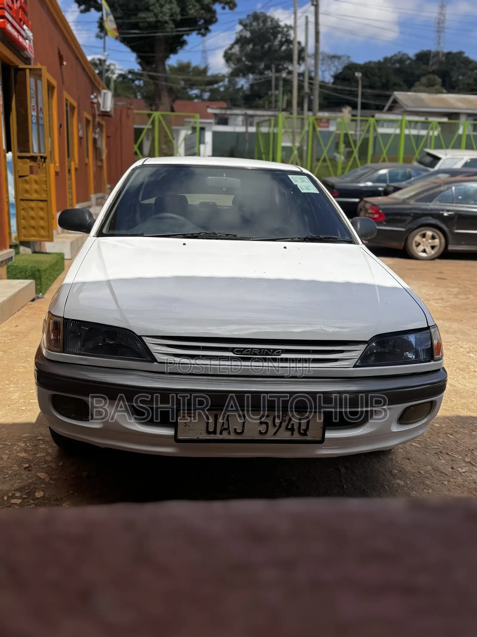 Toyota Carina 2000 White