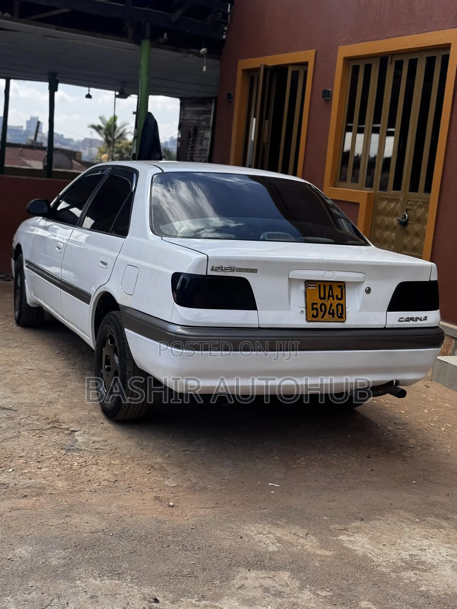 Toyota Carina 2000 White