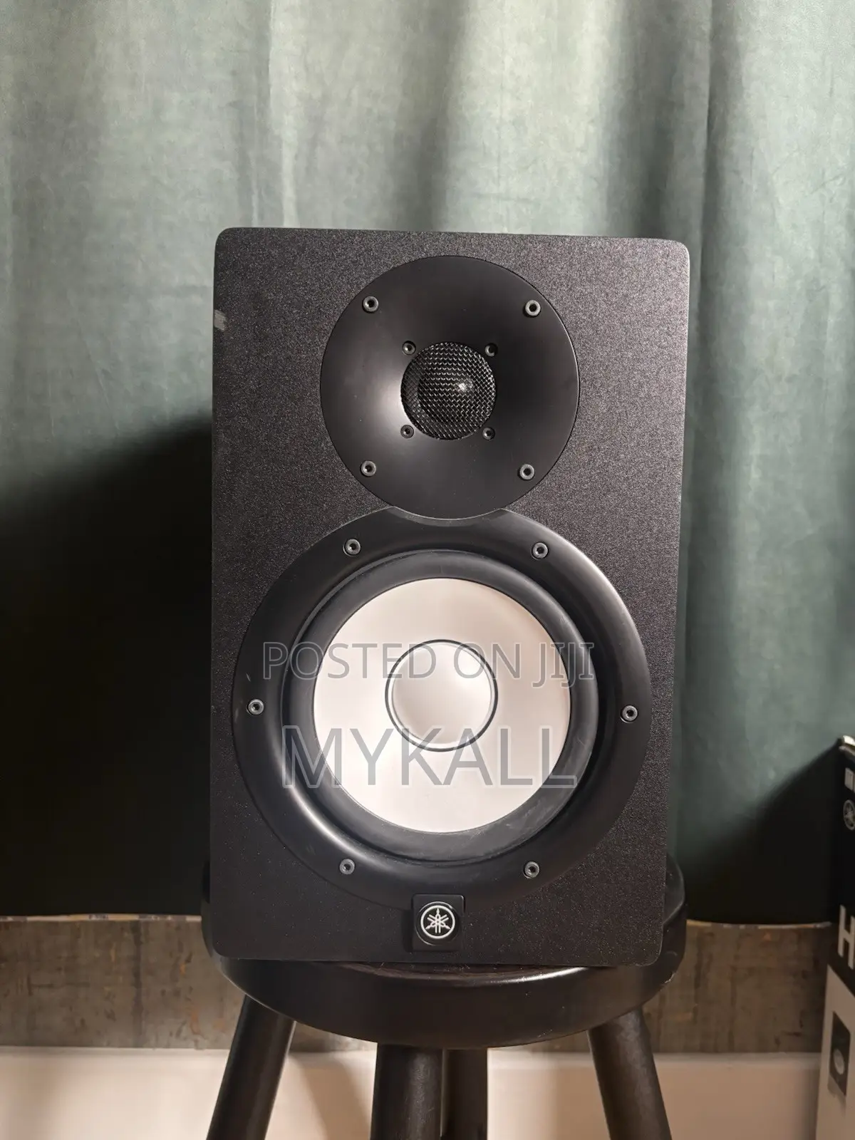 Yamaha Hs7 Active Studio Monitor Speakers Pair