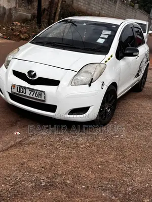Toyota Vitz 2007 White