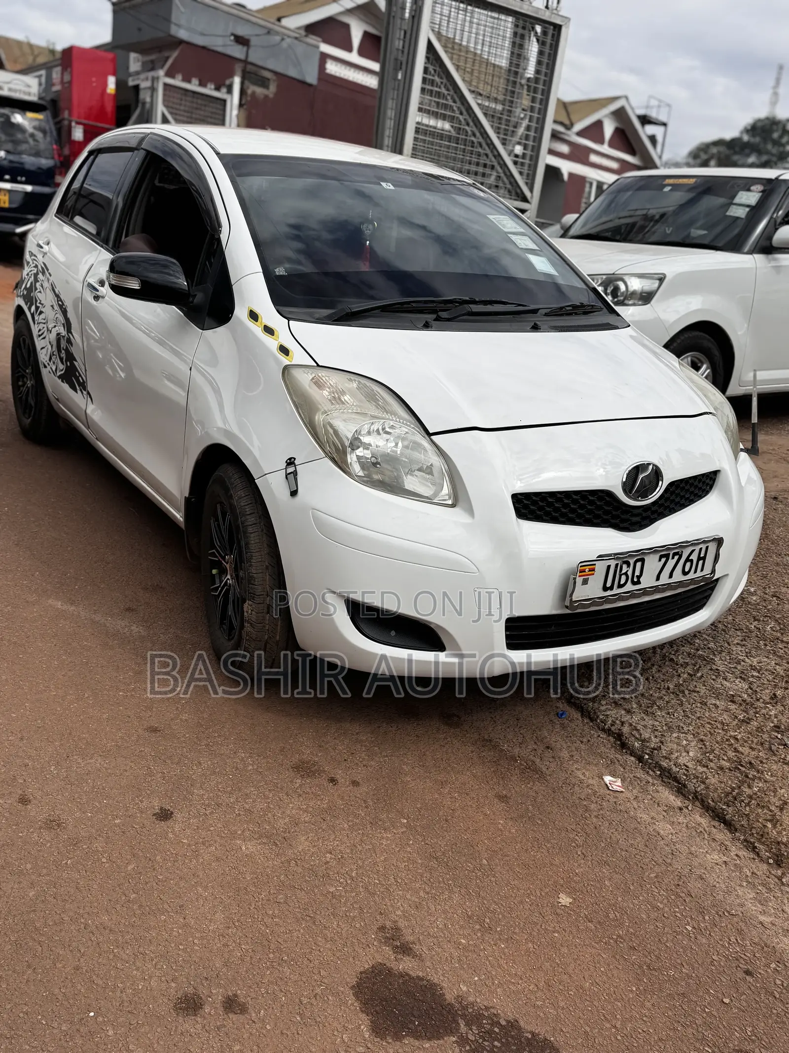 Toyota Vitz 2007 White