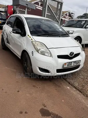 Toyota Vitz 2007 White