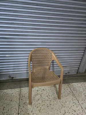 Plastic Chairs Plastic Chairs