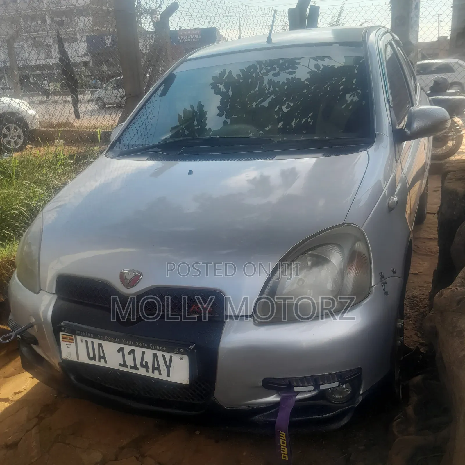 Toyota Vitz 2012 White