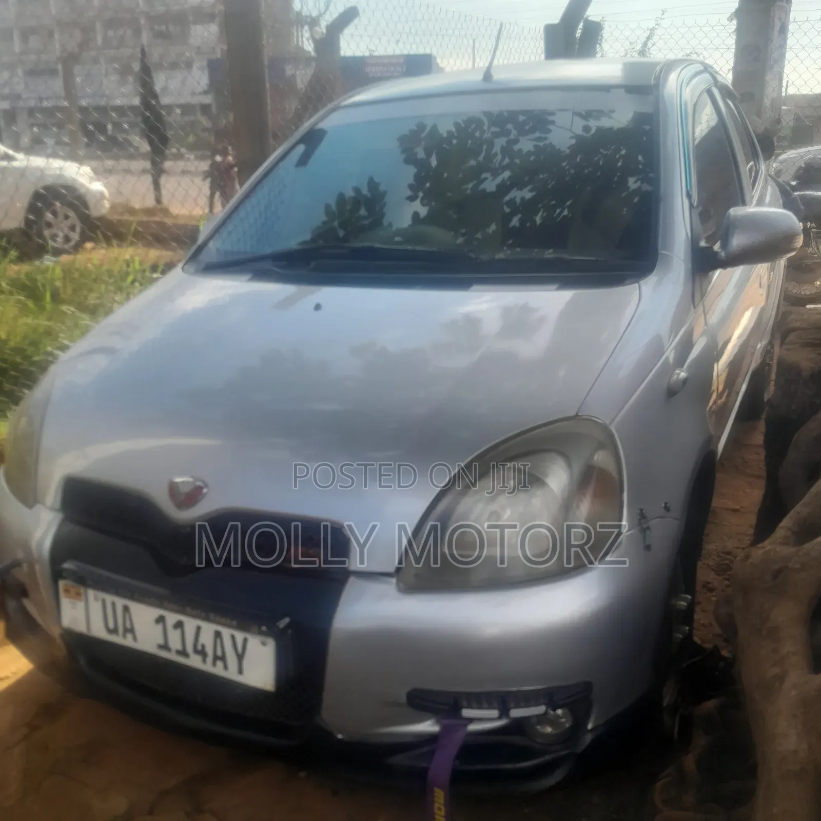 Toyota Vitz 2012 White