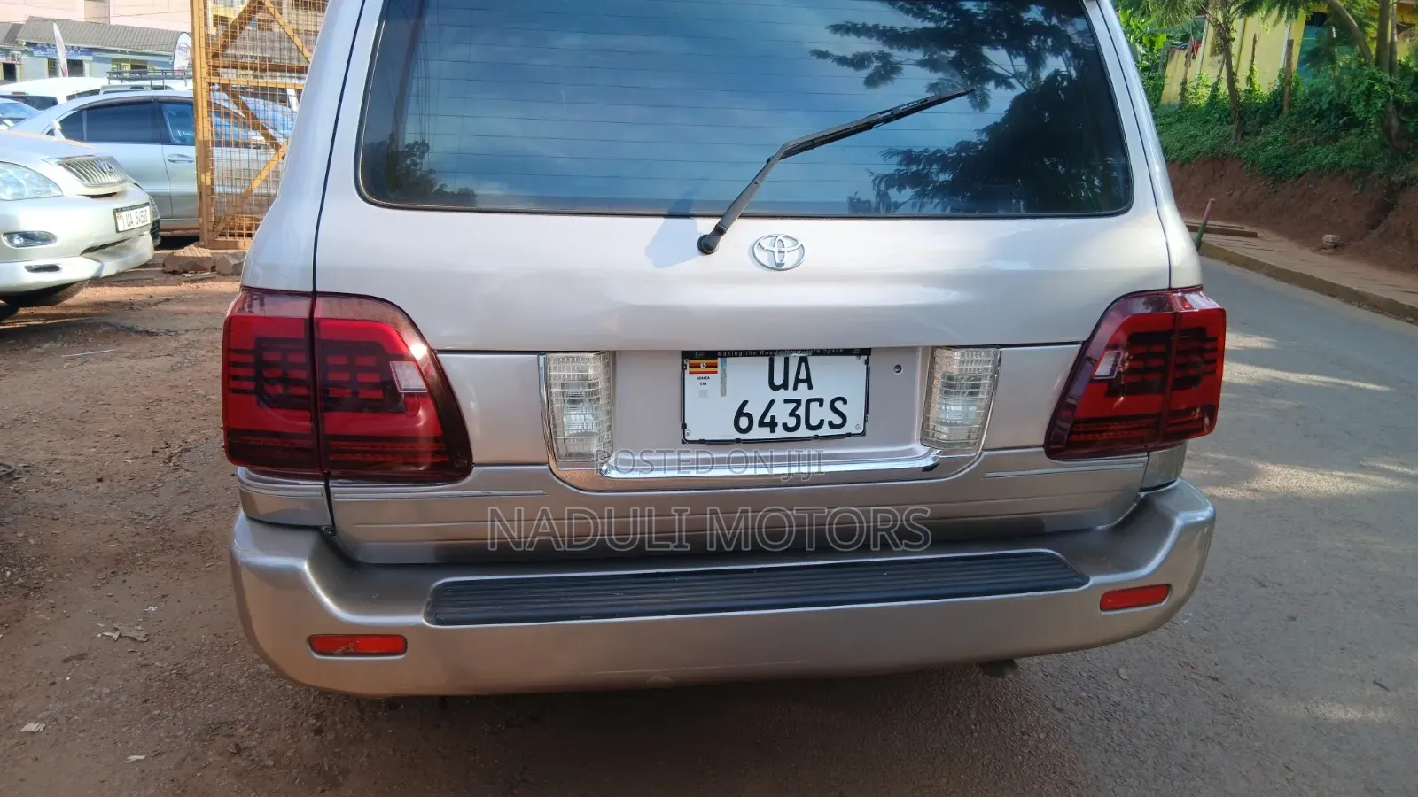 Toyota Land Cruiser Prado 2010 Gold