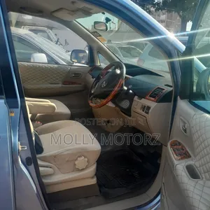 Toyota Noah 2013 Blue