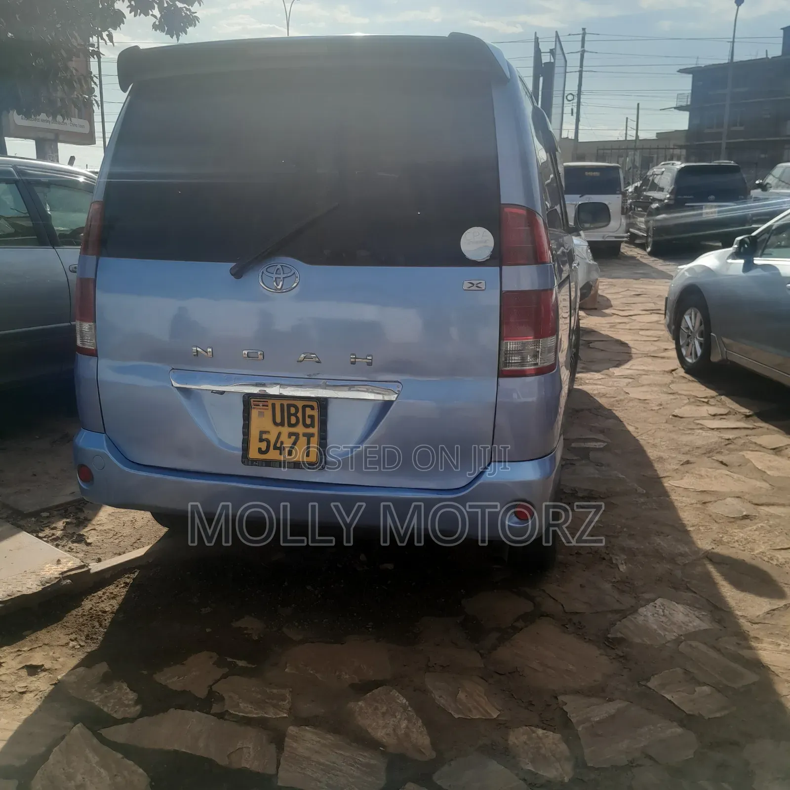 Toyota Noah 2013 Blue