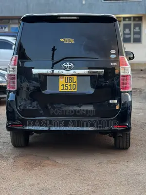 Toyota Noah 2008 Black
