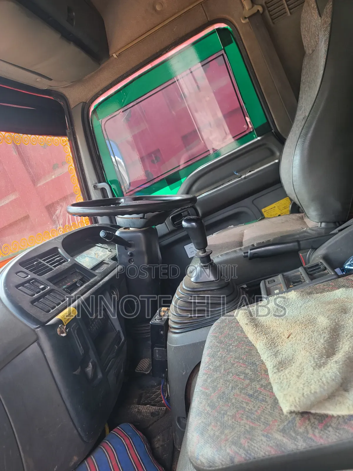 Isuzu Forward Giga Dump Truck