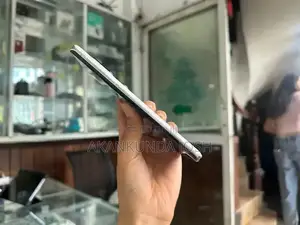 Sharp Aquos R6 128 GB Silver