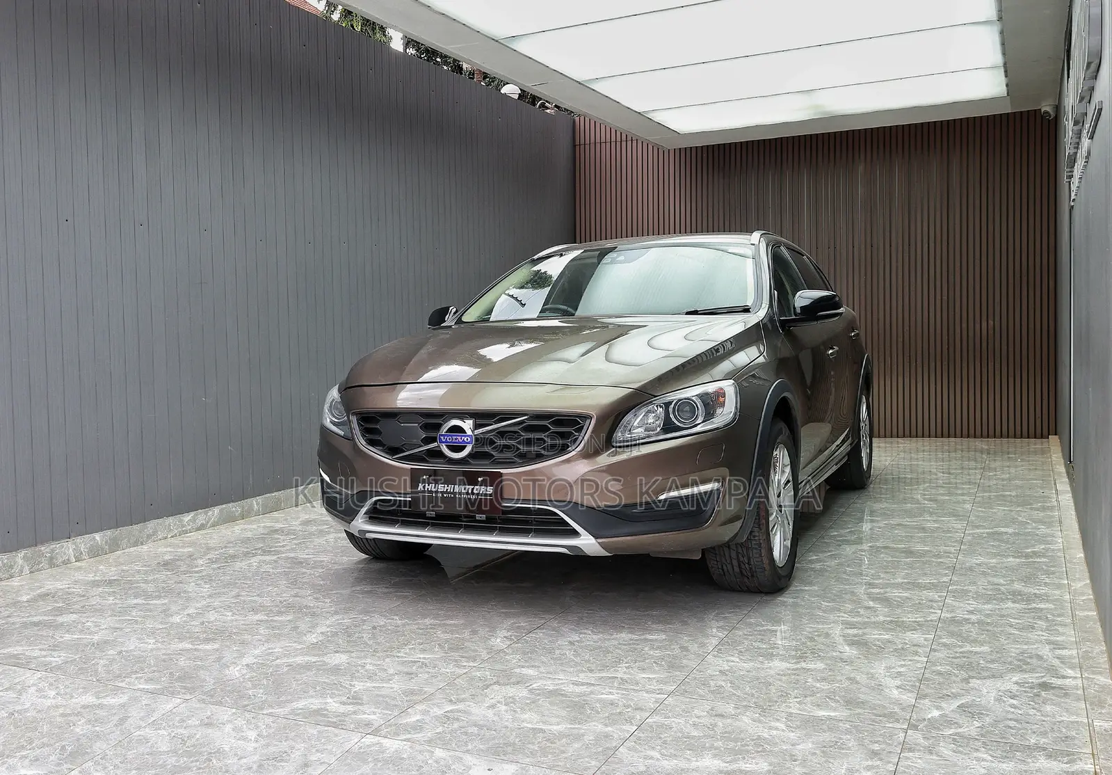 Volvo V60 2017 Brown