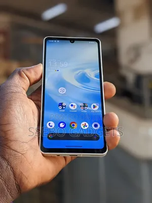Sharp Aquos Sense6 64 GB White