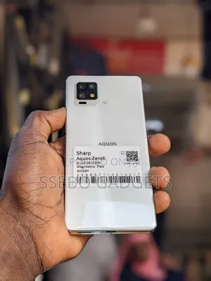 Sharp Aquos zero6 128 GB White