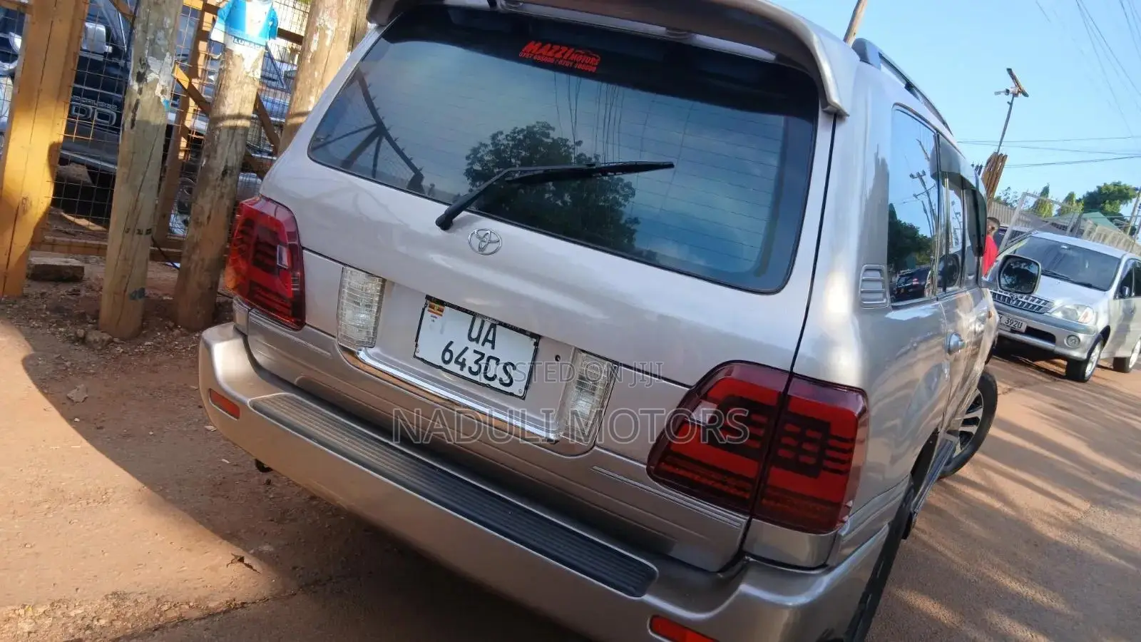 Toyota Land Cruiser Prado 2010 Gold