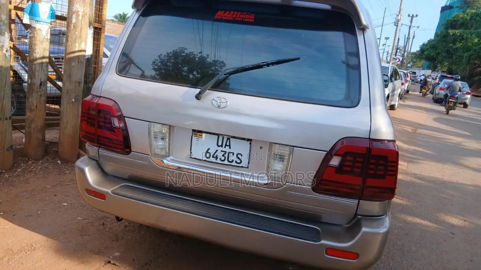 Toyota Land Cruiser Prado 2010 Gold