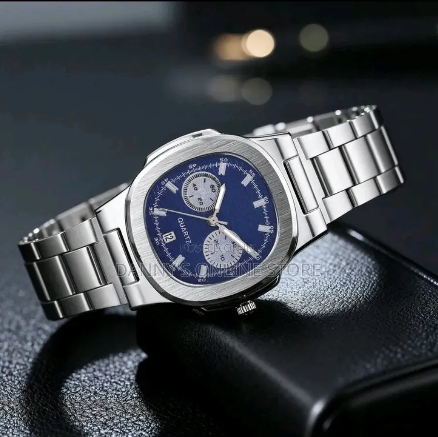 Unisex Business Casual Wrist Watch With Calendar Function.