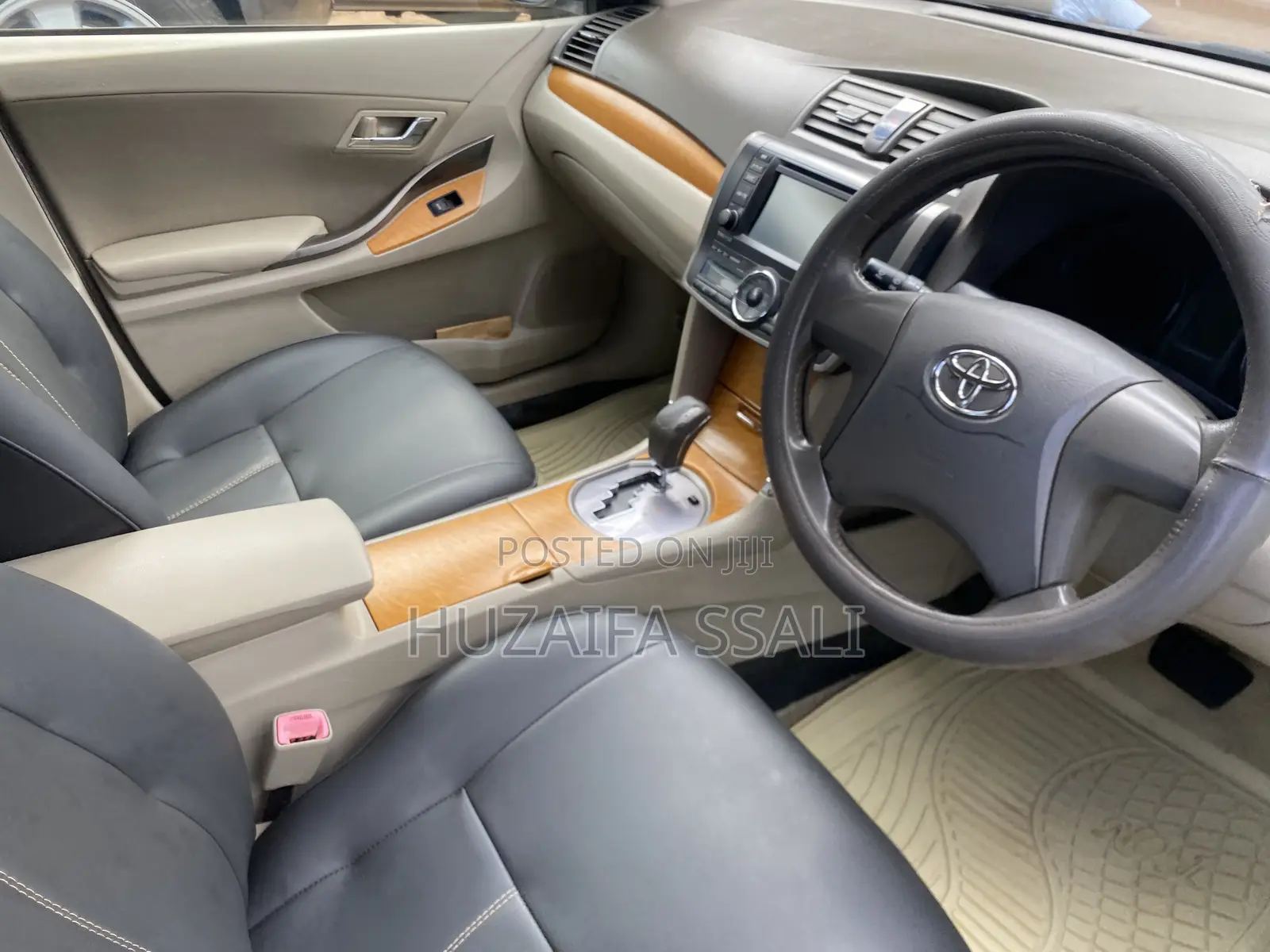 Toyota Premio 2010 Silver
