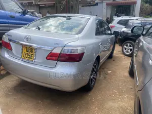 Toyota Premio 2010 Silver