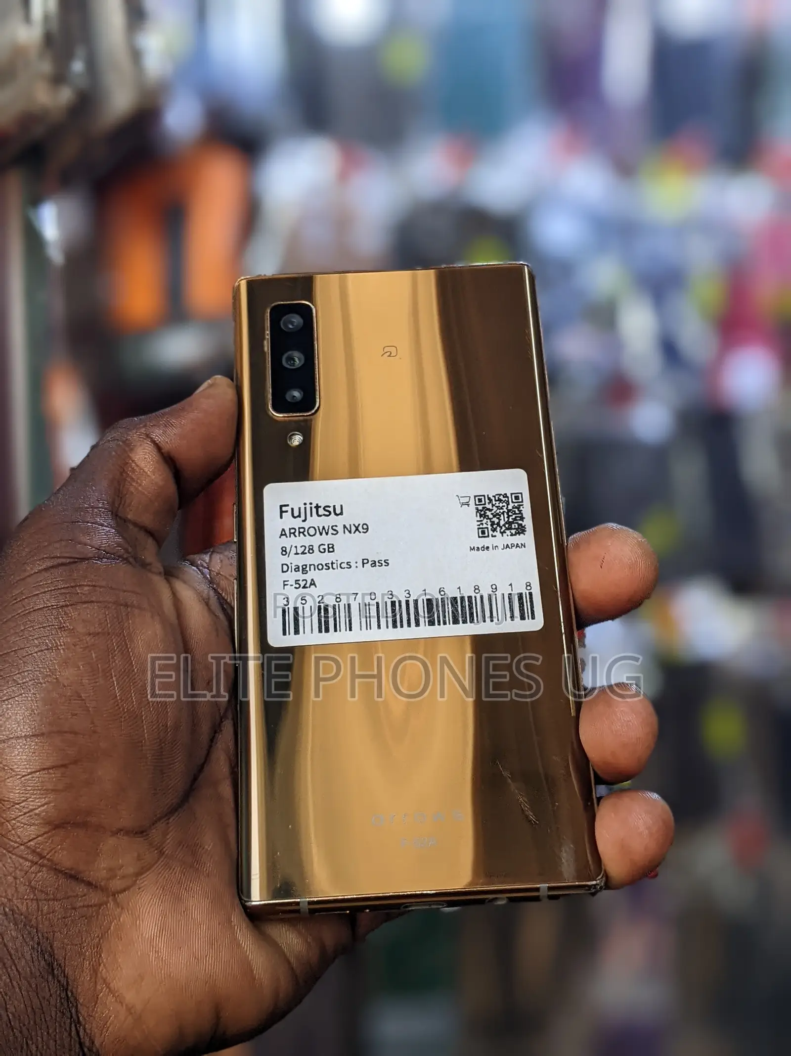 Fujitsu Arrows NX9 F-52A 128 GB Gold