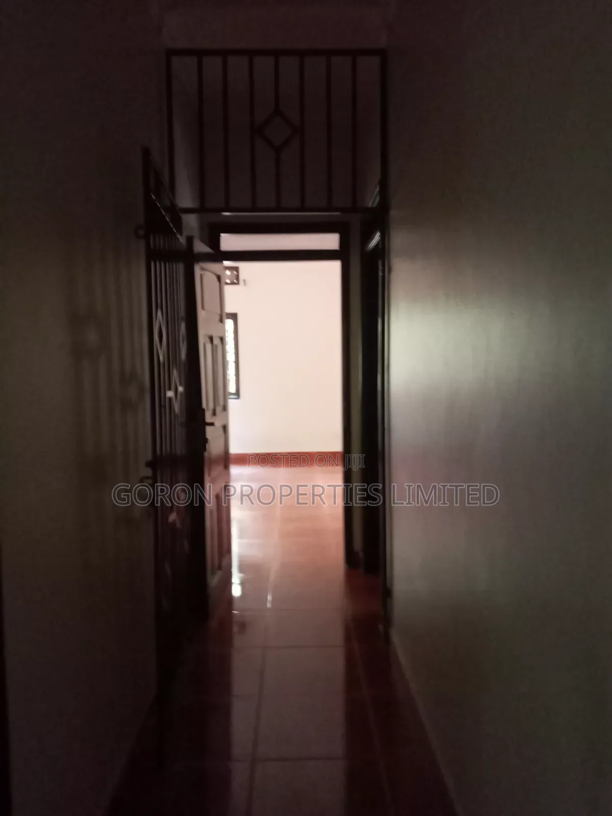 3bdrm Bungalow in Kololo Estate, Central Division for rent